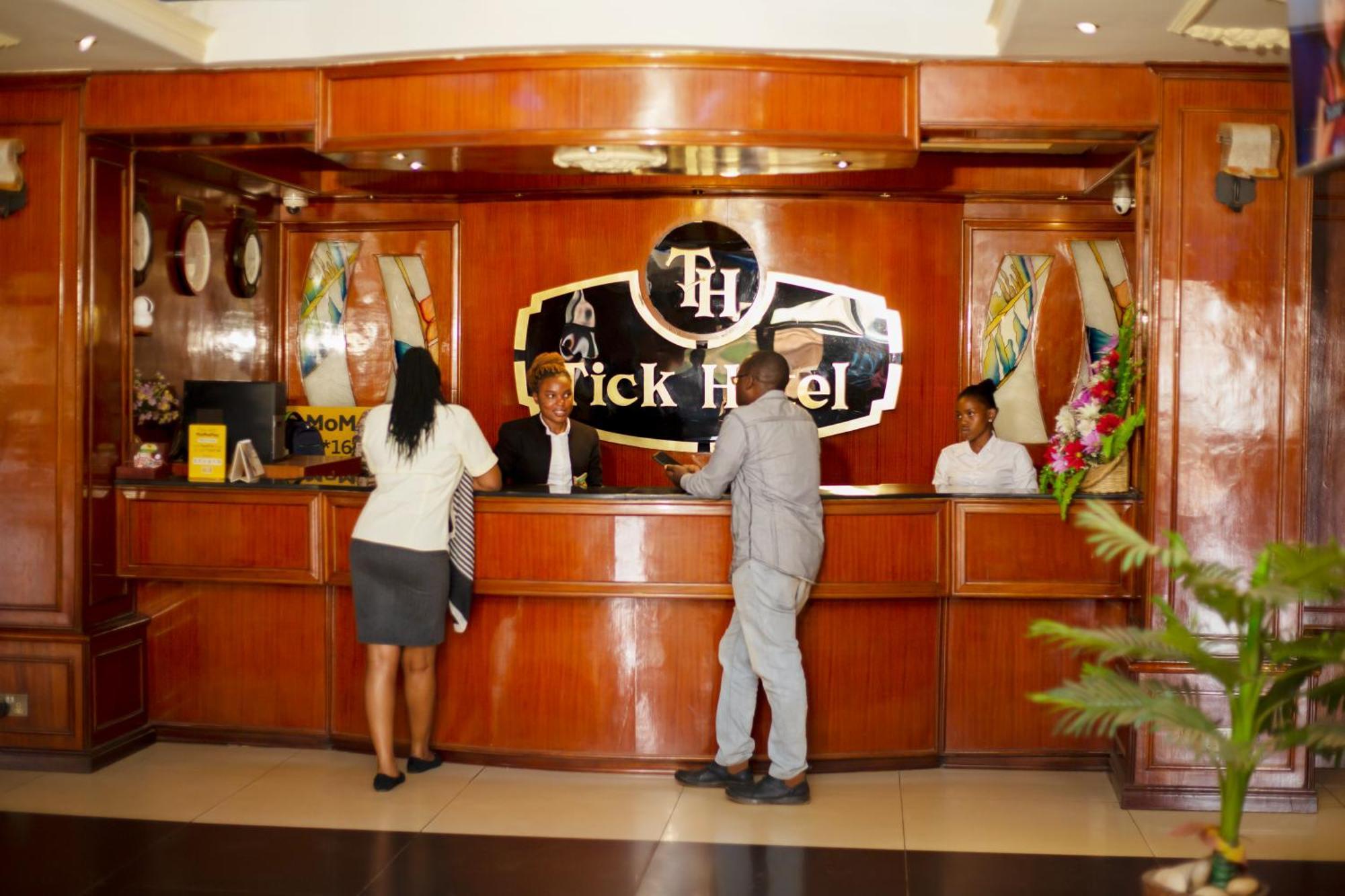 The Tick Hotel Kampala Ngoại thất bức ảnh